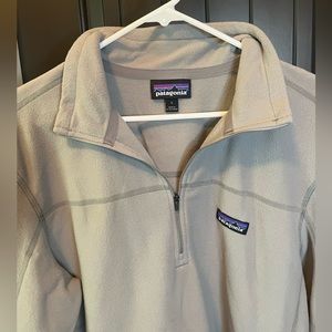 Never worn, Patagonia lightweight fleece pullover 🩶
